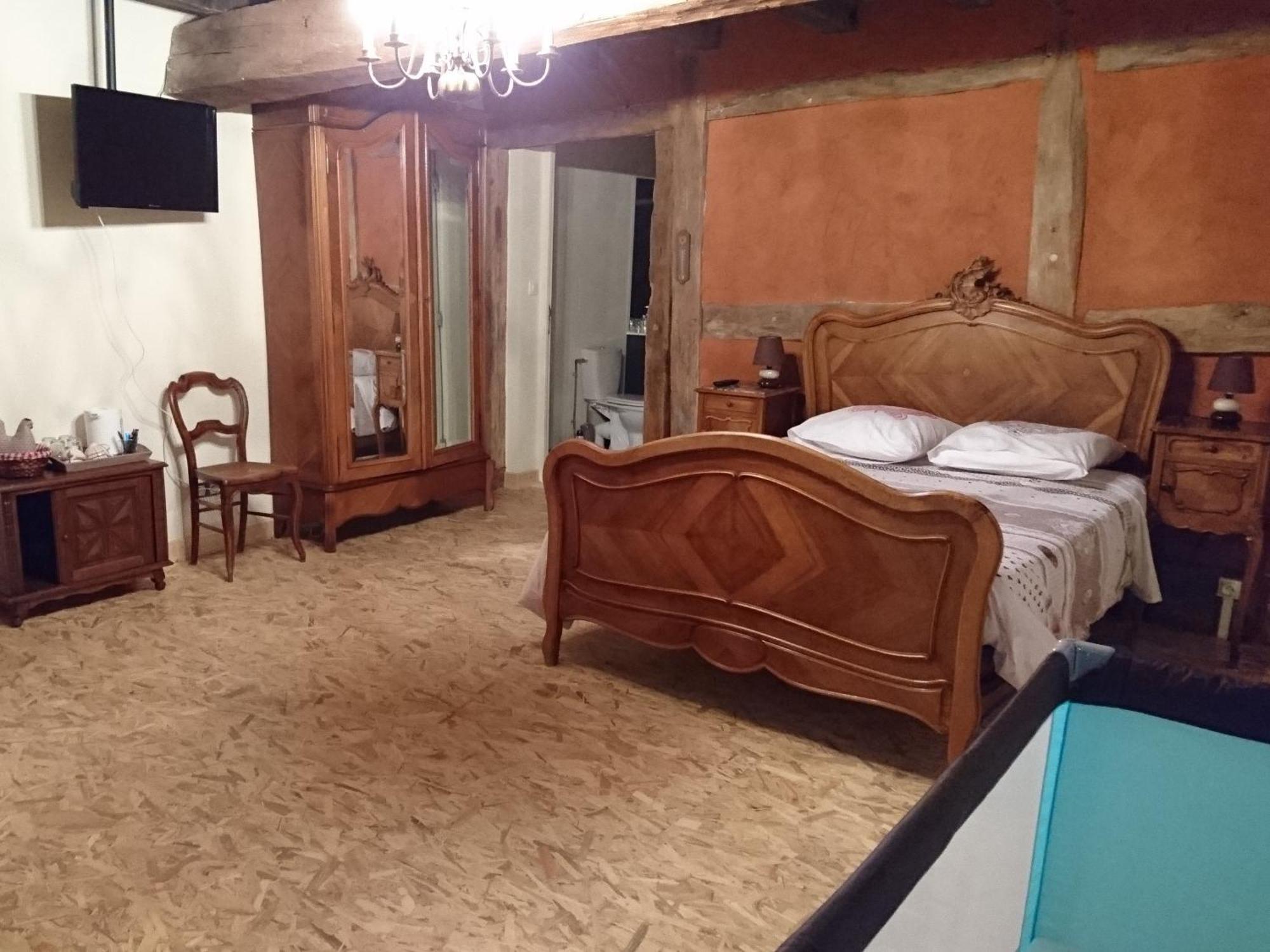 A La Poularde B&B Curciat-Dongalon Oda fotoğraf