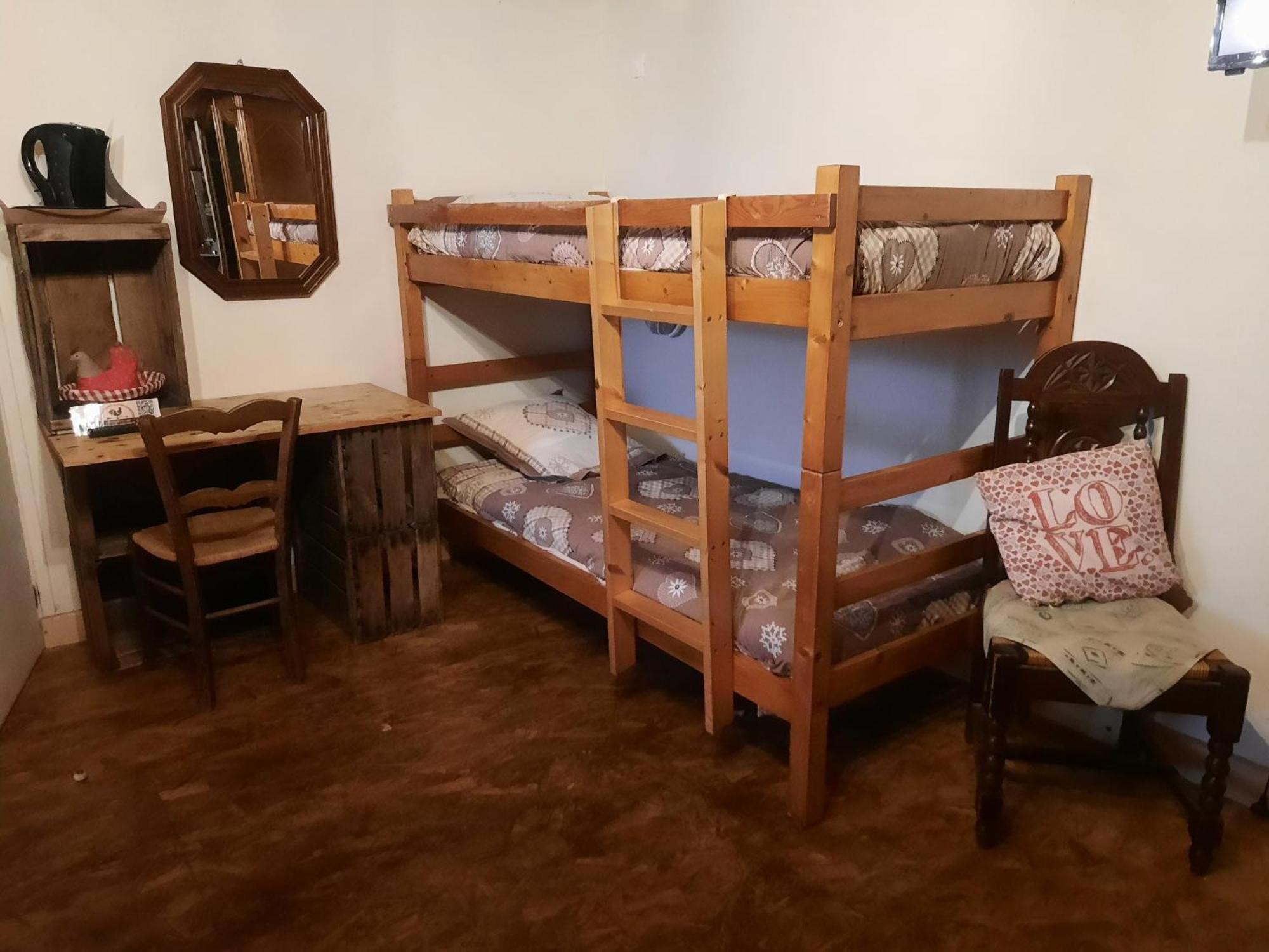 A La Poularde B&B Curciat-Dongalon Oda fotoğraf
